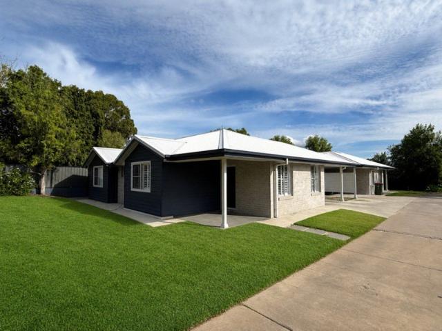 STYLISH 2 BED TOWNHOUSE FOR LEASE