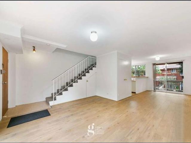 Stylish 2 Bedroom Townhouse in a Resort Style Complex