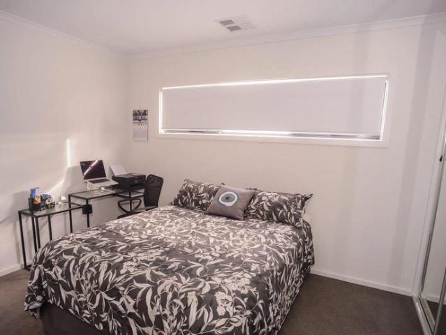 Stylish 2 bedroom Townhouse with 2 private ensuite