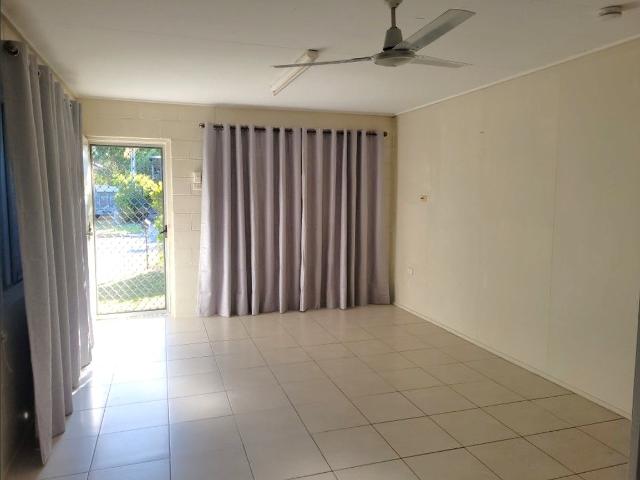 Stylish 2 Bedroom Unit in Prime Location