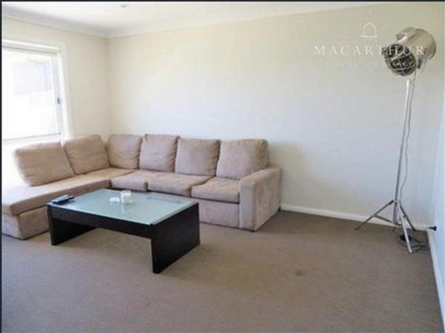 Stylish 2 Bedroom Villa with Outdoor Entertaining