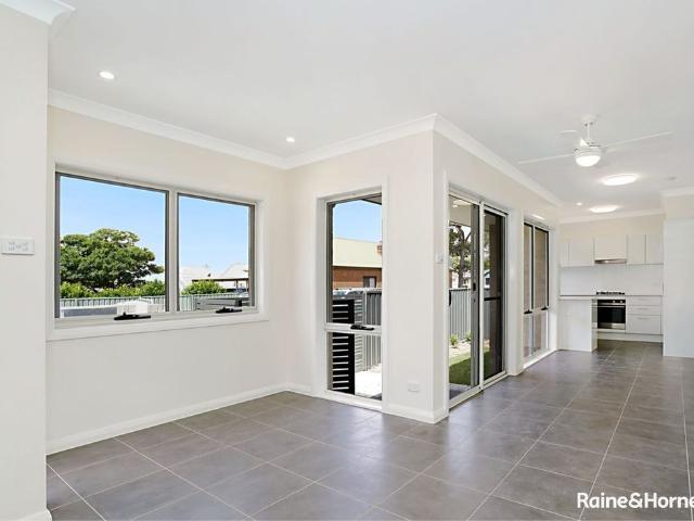 Stylish 2 Bedroom villa in New Lambton