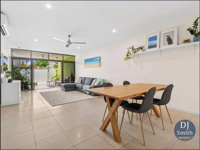 Stylish 2 Bedroom Apartment in City Centre