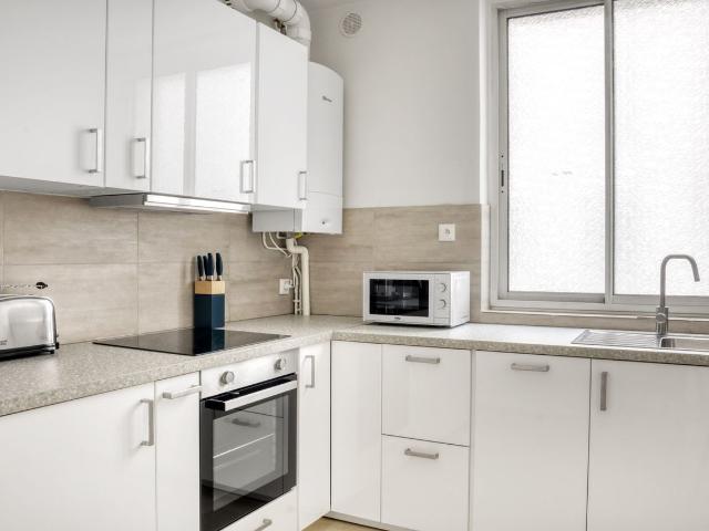 Stylish 2 Bedroom Apartment in Auteuil, Paris, Paris Amsterdam Apartments for Rent