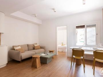 Stylish 2 Bedroom Apartment in Barcelona