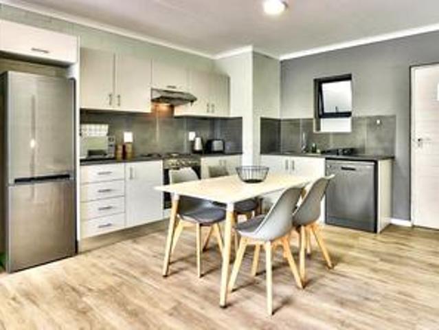 stylish 2 bedroom apartment in eaton.