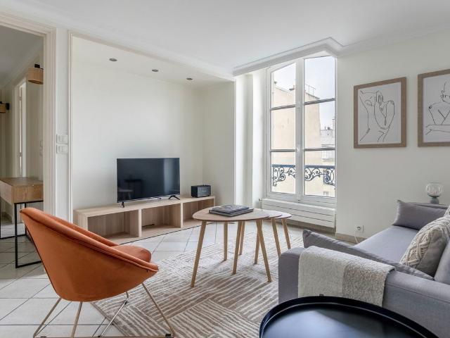 Stylish 2 Bedroom Apartment in Heart of Paris, Paris Amsterdam Apartments for Rent