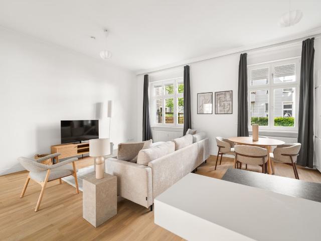 Stylish 2 Bedroom Apartment in Steglitz, Berlin Amsterdam Apartments for Rent