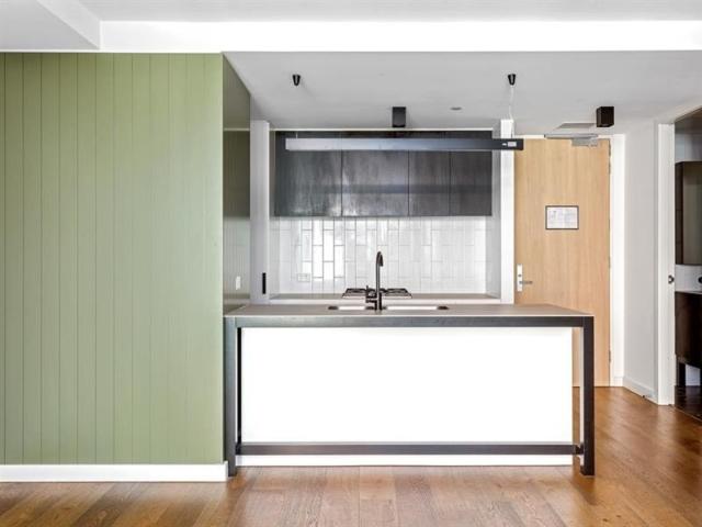 Stylish 2 Bedroom Apartment in Prime Balwyn Location