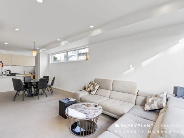 Stylish 2 Bedroom Apartment in Prime Doncaster Location