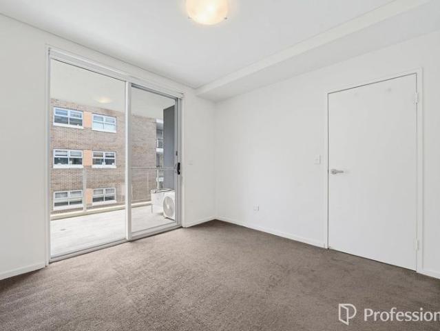 Stylish 2 Bedroom Apartment in Prime North Kellyville Location