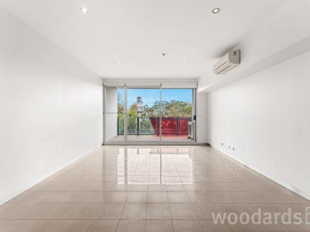 Stylish 2 Bedroom Apartment in Prime Prahran Location
