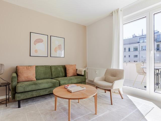 Stylish 2 Bedroom Apartment in Vibrant Berlin, Berlin Amsterdam Apartments for Rent