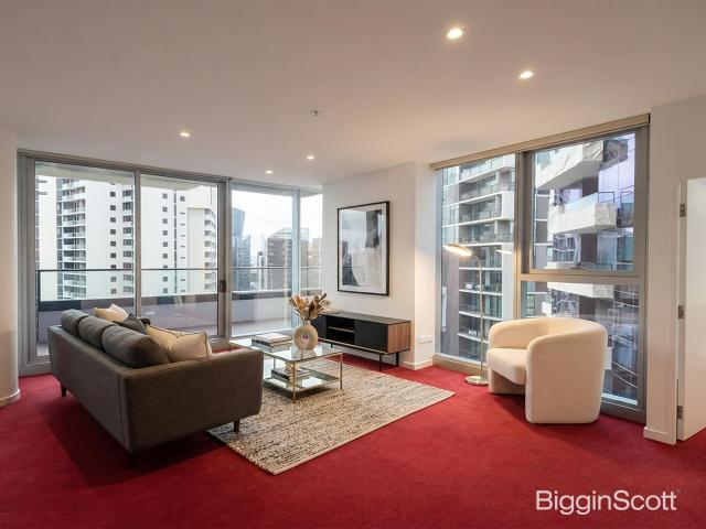 Stylish 2 Bedroom Apartment with Marina Views in The Quays