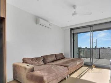 Stylish 2 Bedroom Apartment with Stunning Balcony Views, Secure Parking & Storage Cage Private inspection available at 30 minutes notice