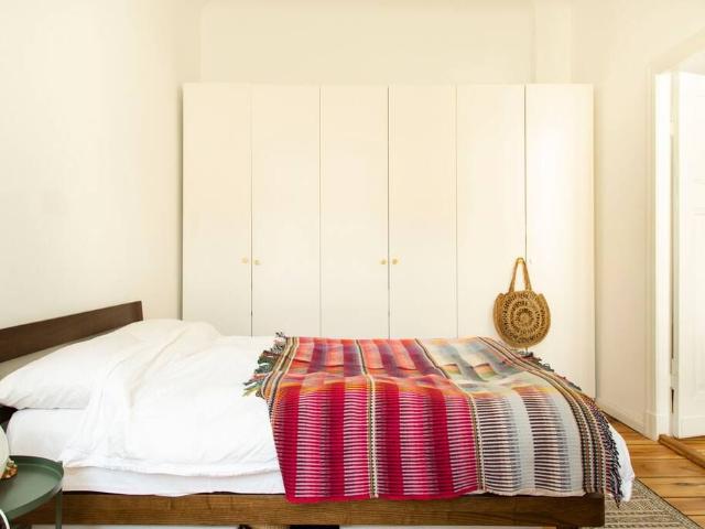 STYLISH 2 BEDROOM DESIGNER HOME WITH BALCONY NEUKÖLLN, Berlin Amsterdam Apartments for Rent