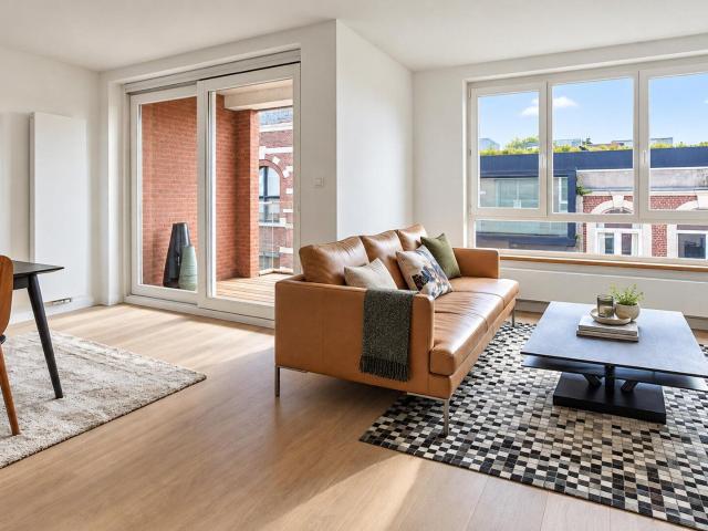 stylish 2 bedroom flat with a terrace on the Scheldt quays