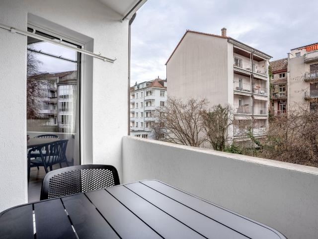 Stylish 2 Bedroom Furnished Apartment in Basel Iselin, Basel Amsterdam Apartments for Rent