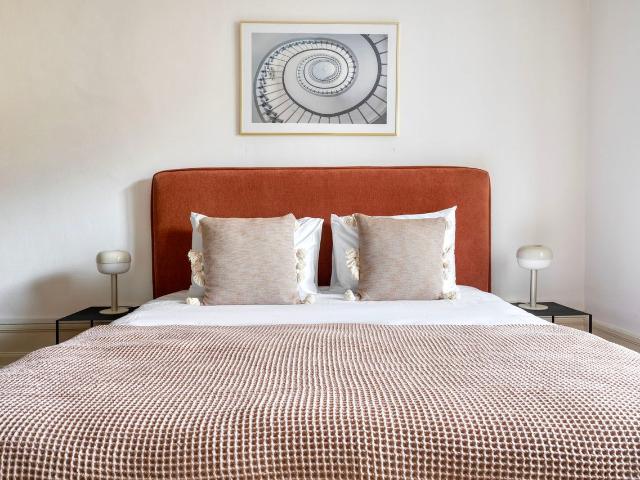 Stylish 2 Bedroom Furnished Apartment in Enge, Zurich Amsterdam Apartments for Rent