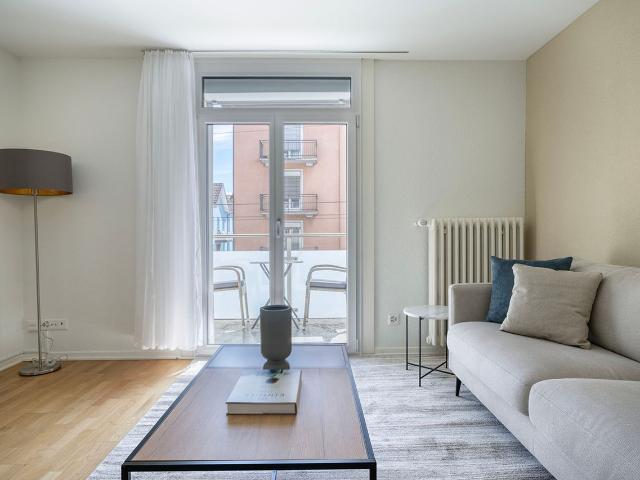 Stylish 2 Bedroom Furnished Apartment in Sihlfeld, Zurich Amsterdam Apartments for Rent