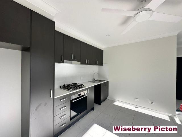 Stylish 2 Bedroom Granny Flat with Private Yard