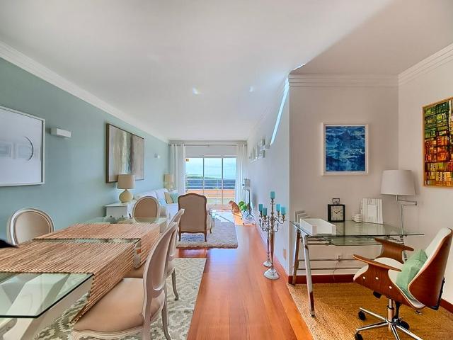 Luxury 2 bed Caxias sea view and pool