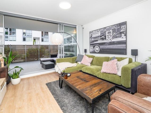 Stylish 2 Bedroom + Study Apartment | Contemporary Living in a Prime Location