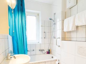 Stylish 2 room apartment close to fair & airport, Dusseldorf Amsterdam Apartments for Rent