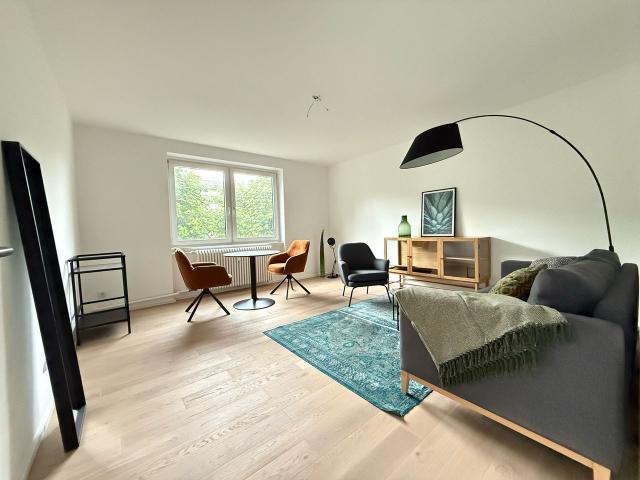 Stylish 2 Room Apartment in the Heart of Bornheim – Quiet Location, Parking Available, Frankfurt Amsterdam Apartments for Rent