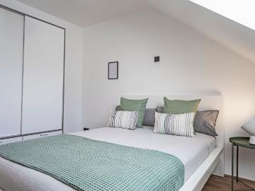 STYLISH 2 ROOM APARTMENT IN THE SCENE DISTRICT BILK
