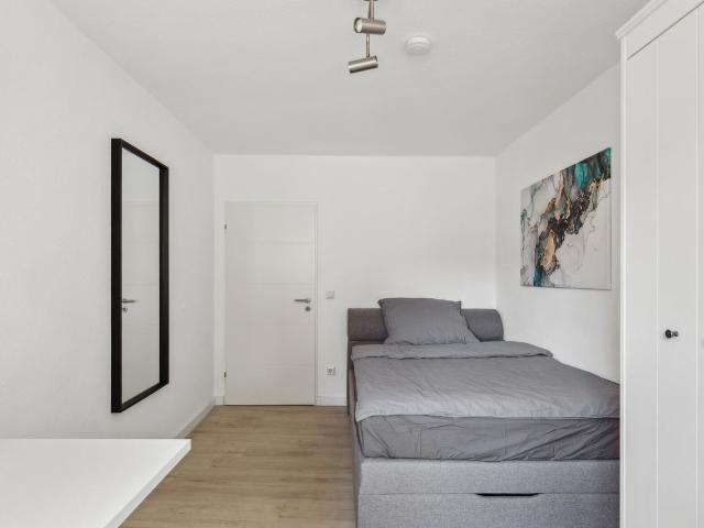 Stylish 2 Room Apartment near Berger Straße – Fully Furnished & Ready to Move In, Central Location in Frankfurt, Frankfurt Amsterdam Apartments for Rent