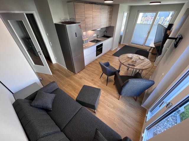 Stylish 2 Room Apartment with 200 m² Private Garden | Munich–Neuried | Anmeldung Possible