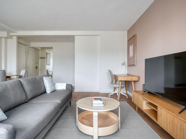 Stylish 2BR Apartment in the Heart of Paris