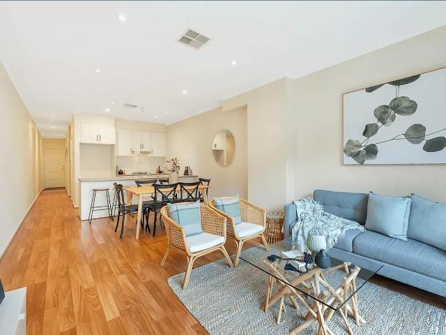 Stylish 3 Bedroom Townhouse in the Heart of Mawson Lakes