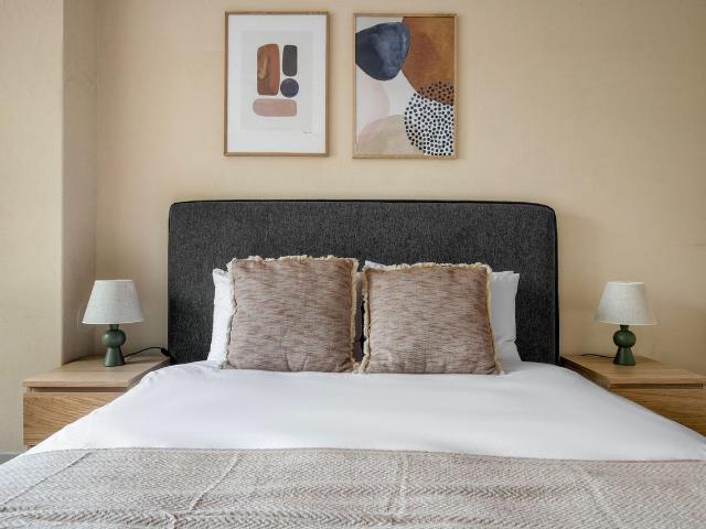 Stylish 3 Bedroom Apartment in Auteuil, Paris, Paris Amsterdam Apartments for Rent