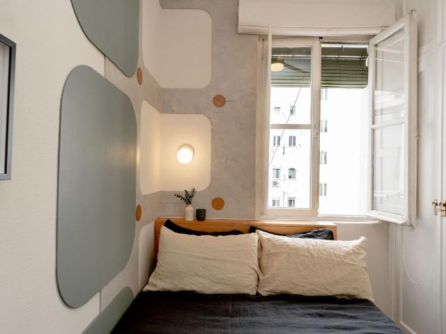 Stylish 3 Bedroom Apartment with Designer Decor and Modern Amenities, Madrid Amsterdam Apartments for Rent
