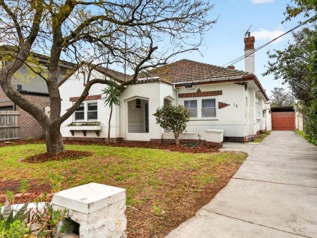 Stylish 3 Bedroom Art Deco Home in Prime Glen Huntly