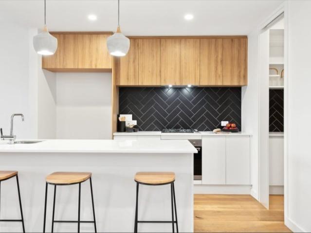 Stylish 3 Bedroom Family Home with Entertainer's Backyard in Morphettville