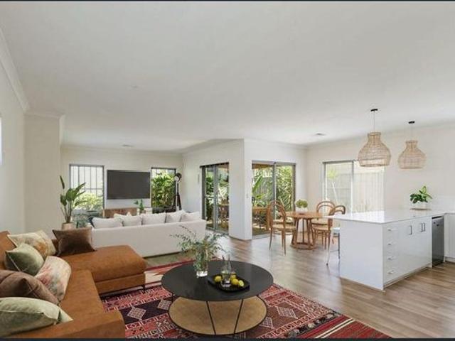 Stylish 3 Bedroom Family Home | Open Plan Living + Private Oasis Backyard