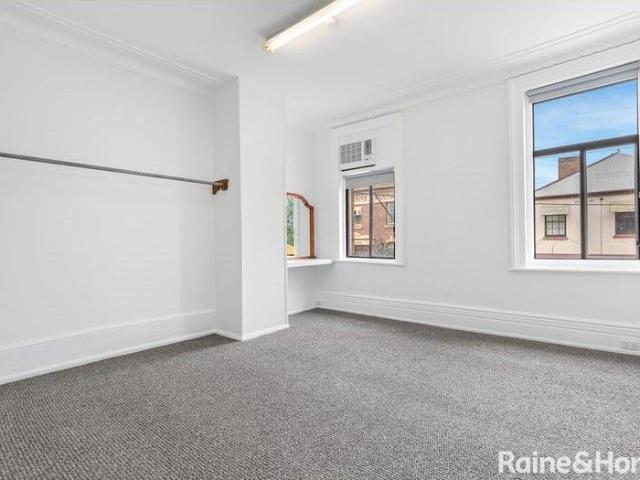 Stylish 3 Bedroom Flat in Prime Maitland Location