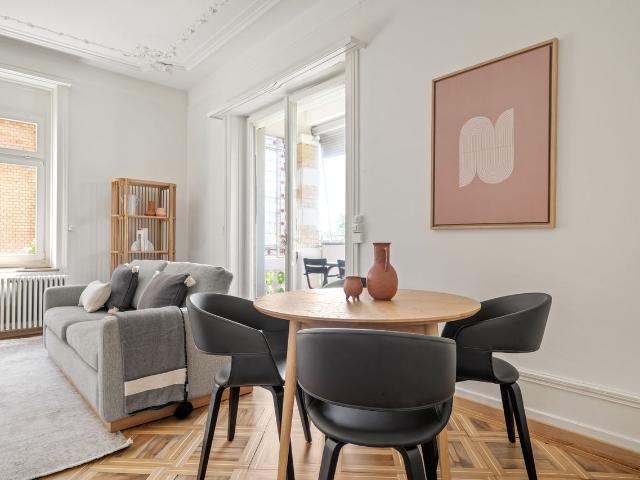Stylish 3 Bedroom Furnished Apartment in Hirslanden, Zurich Amsterdam Apartments for Rent
