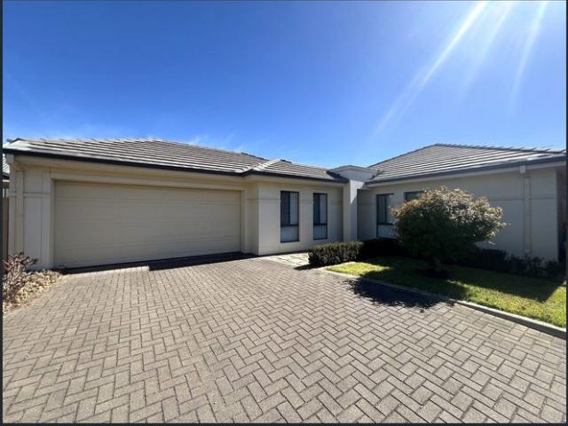 Stylish 3 Bedroom Home in Desirable Vale Park
