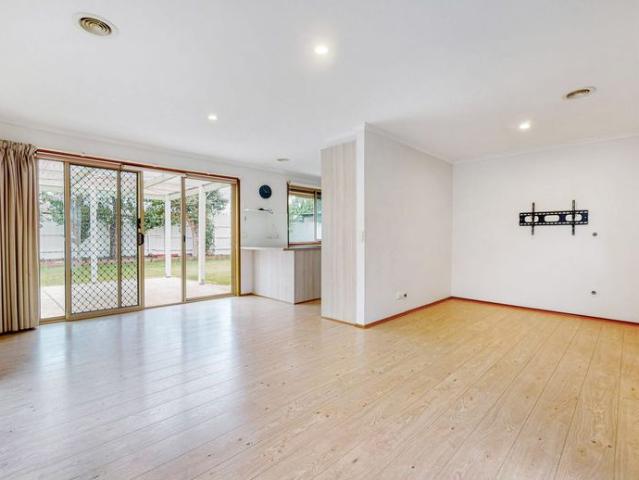 Stylish 3 Bedroom Home in Prime Chelsea Location