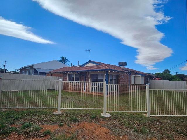 Stylish 3 Bedroom House in Hannans