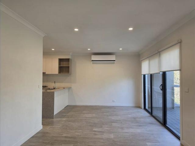 Stylish 3 Bedroom Living in a Prime Point Cook Location