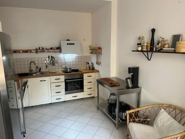 Stylish 3 room apartment in an old building 100 m² – furnished, quiet, great location, Berlin Amsterdam Apartments for Rent