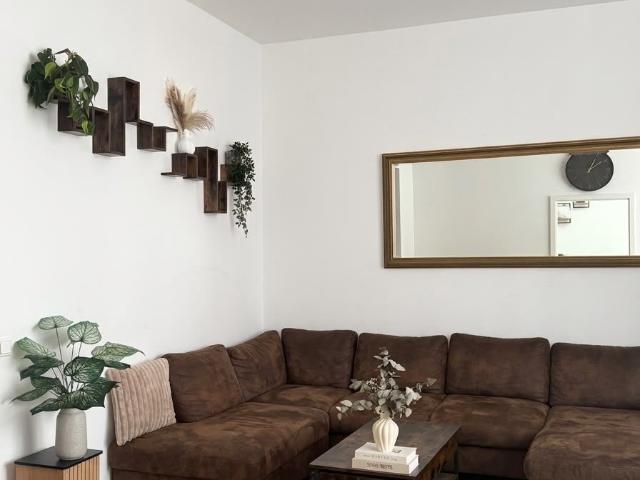 Stylish 3 room apartment in Düsseldorf Unterbilk September–February, Dusseldorf Amsterdam Apartments for Rent