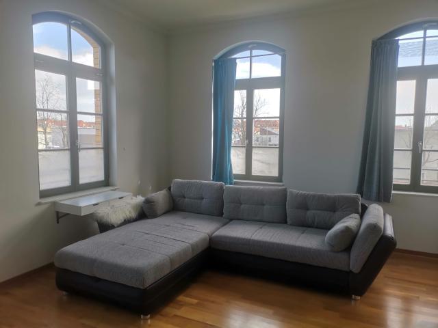 Stylish 3 Room Apartment in Historic König Albert Residenz – Fully Furnished