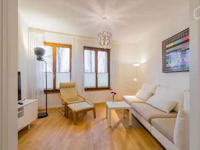 Stylish 3 Room Apartment with Terrace & Rooftop Access in Central Berlin Prenzlauer Berg, Berlin Amsterdam Apartments for Rent