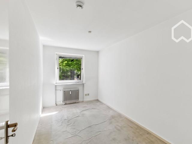 Stylish 3 Room Apartment with Two Balconies & Parking | Berlin Marienfelde, Berlin Amsterdam Apartments for Rent